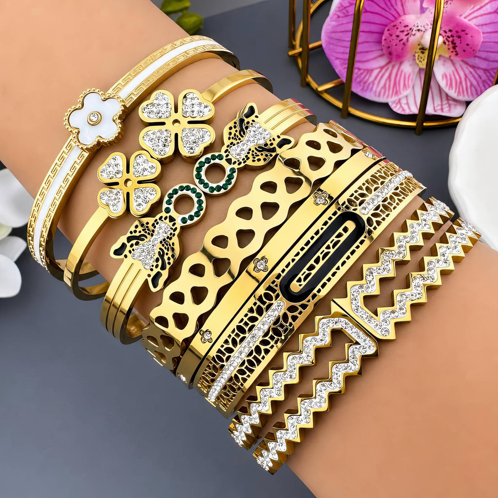 BEBEOUZ "Flower" Gold-Plated Steel Bracelet